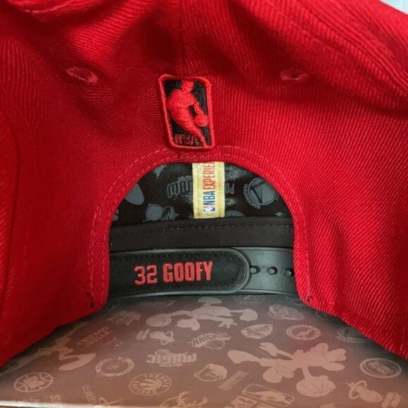 NIB Disney NBA Experience Collectable Hat Set (3) main image 6